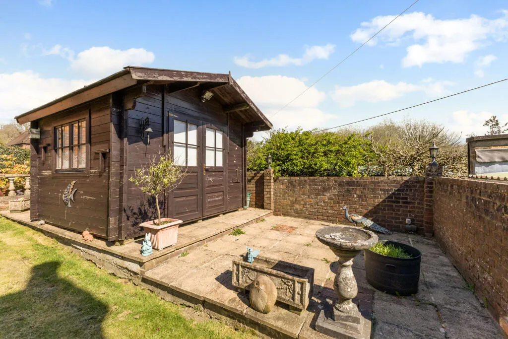4 bed Detached