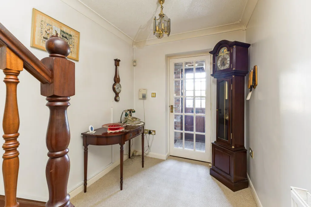 4 bed Detached