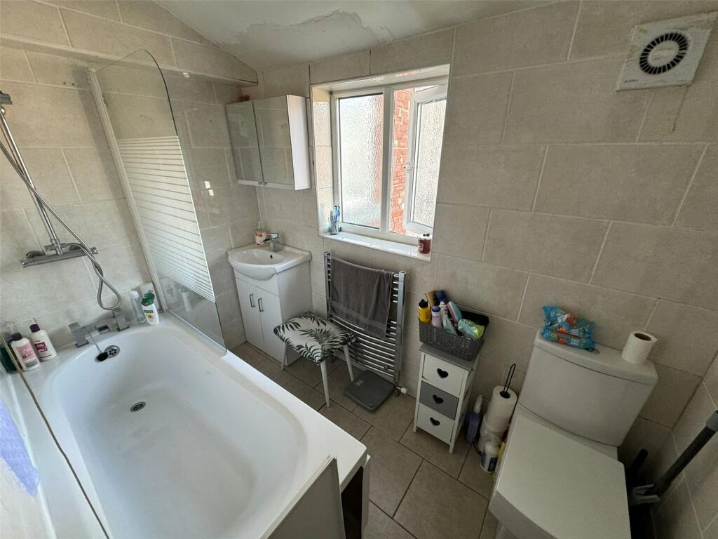 3 bed Terraced