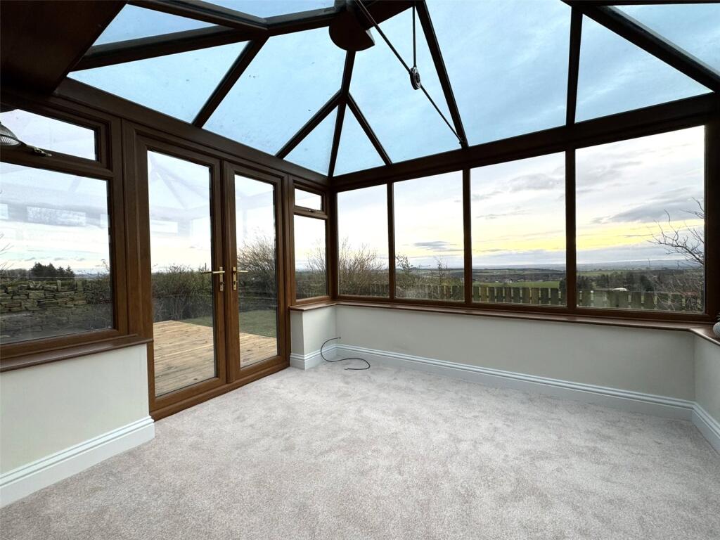 4 bed Detached