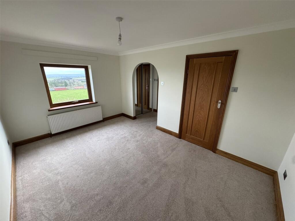 4 bed Detached