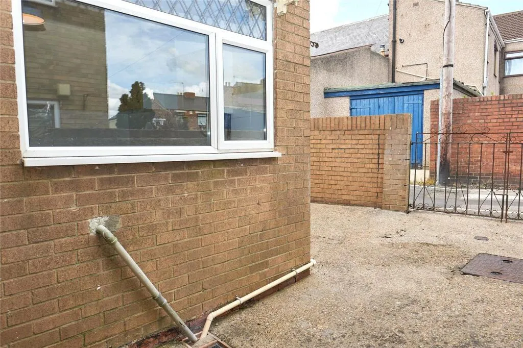 2 bed Terraced