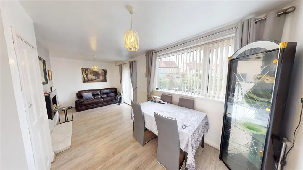 3 bed Semi-Detached