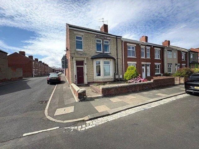 3 bed Flat Share