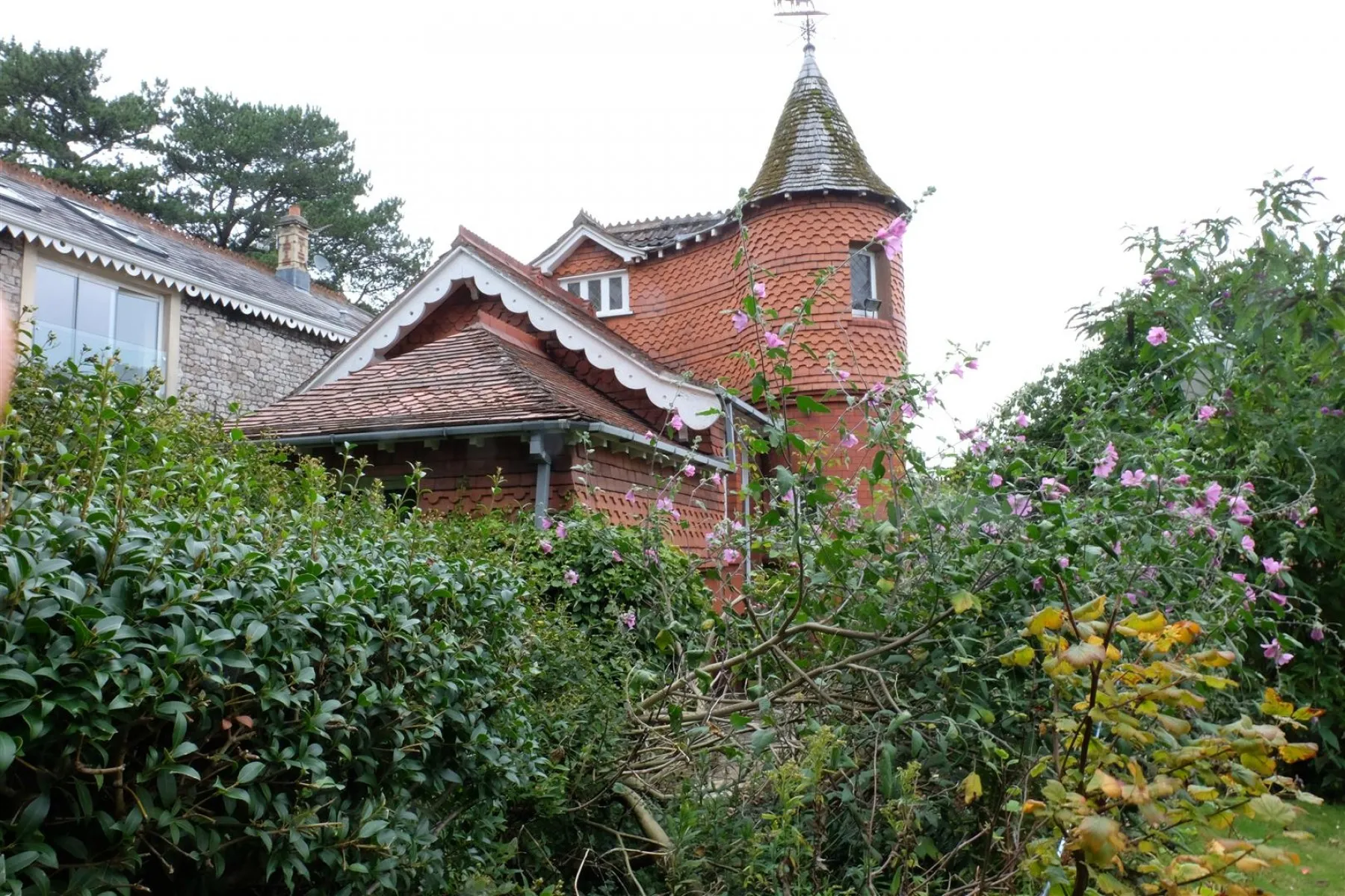 Rear Of The Gables, Church Road, 3 bedroom, House - 26083963
