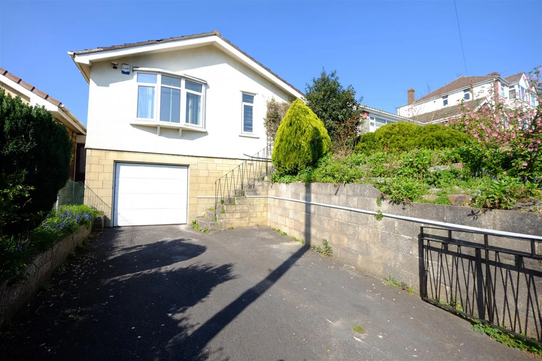 HOUSE FOR UPDATING - BRISLINGTON, 3 bedroom, House - Detached - 28663036