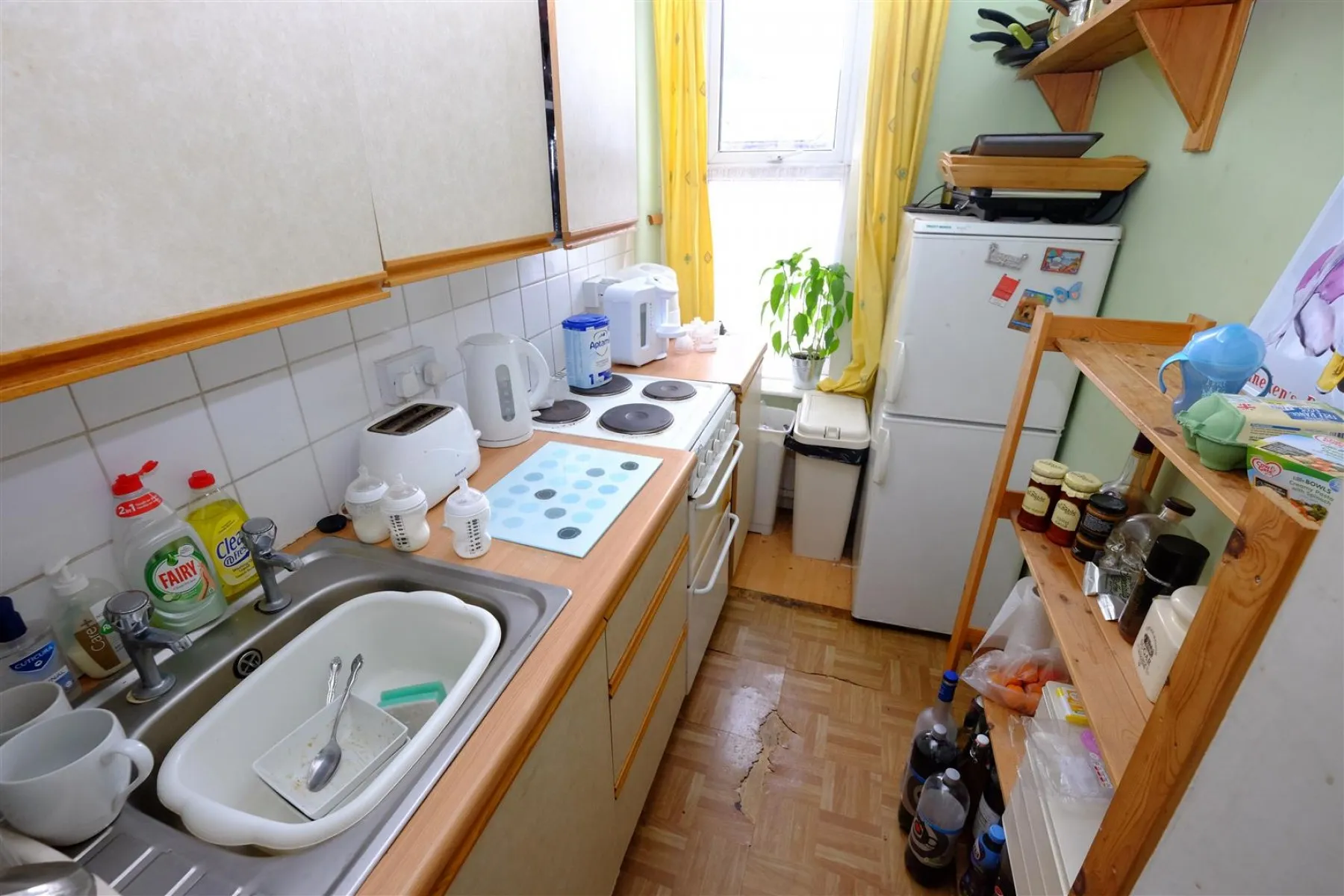 FREEHOLD BLOCK OF FLATS - KINGSWOOD, 2 bedroom, House - Terraced - 28852910