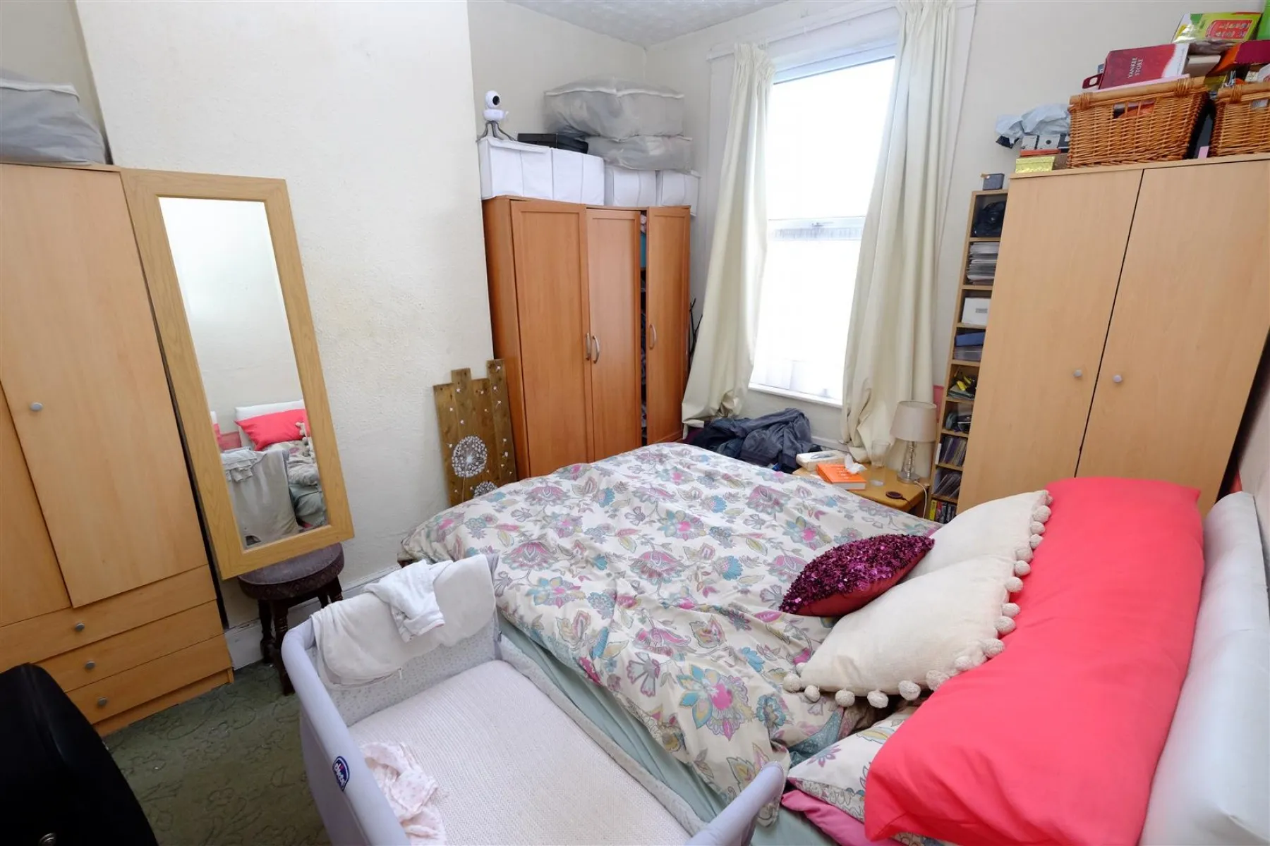 FREEHOLD BLOCK OF FLATS - KINGSWOOD, 2 bedroom, House - Terraced - 28852910
