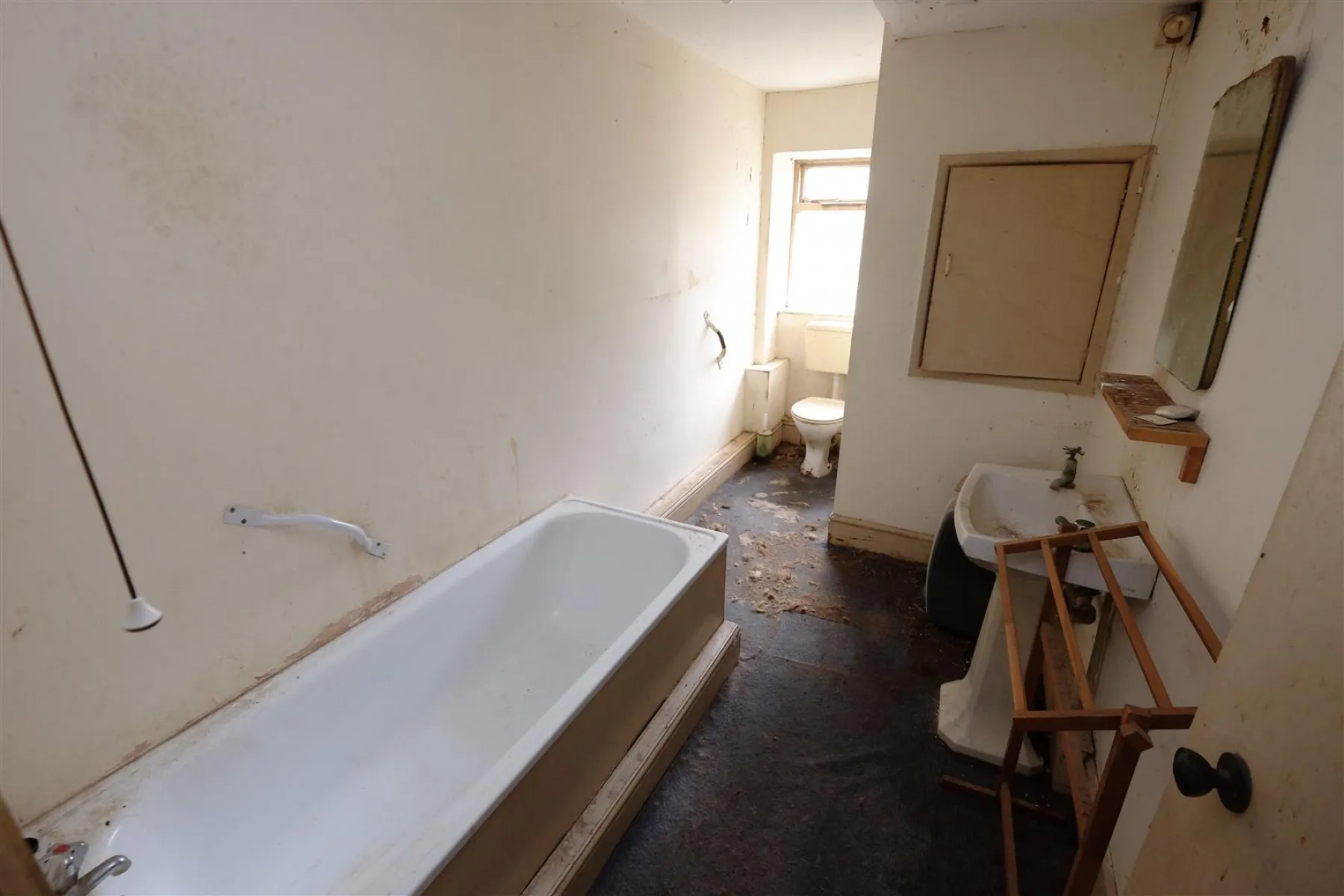 FREEHOLD BLOCK OF 4 FLATS - REDLAND, 5 bedroom, House - Terraced - 30003802