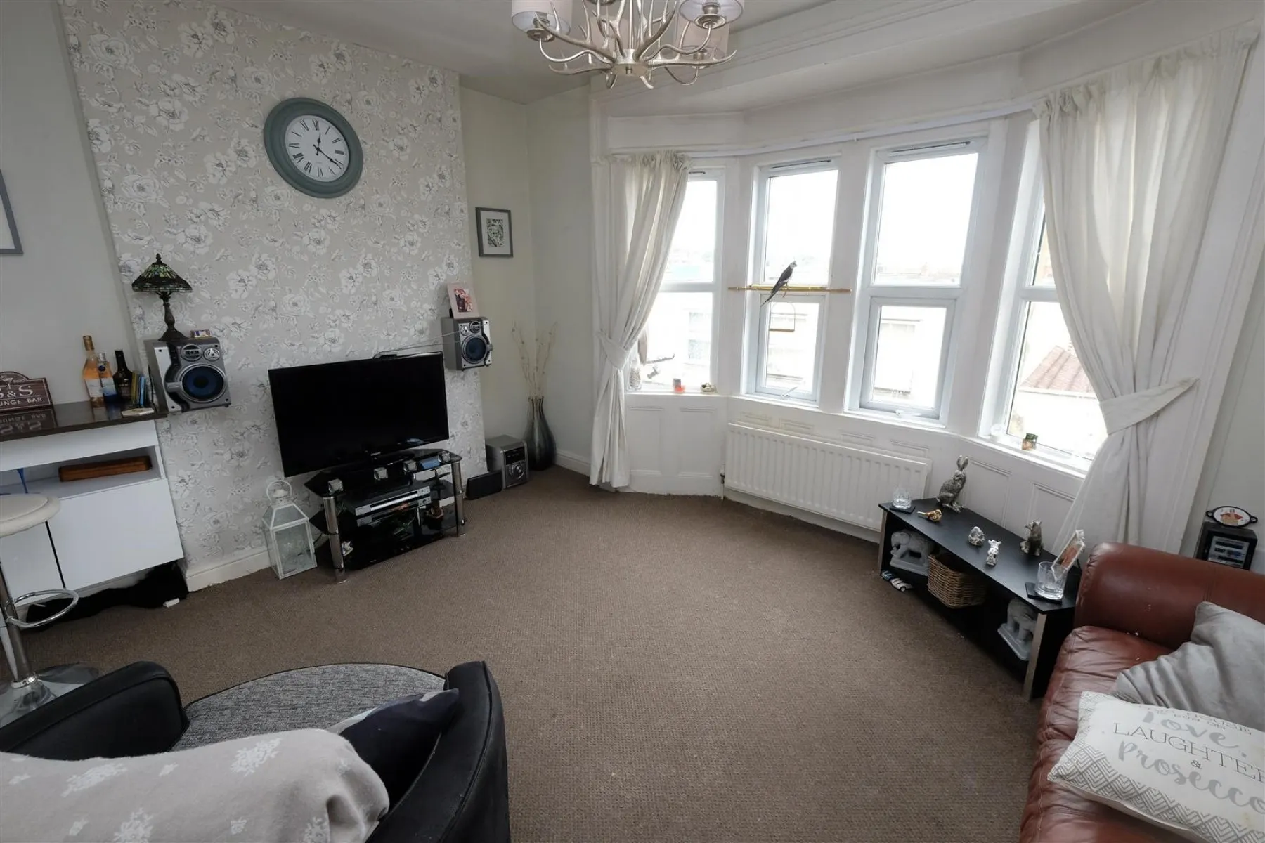 FREEEHOLD INVESTMENT - 4 x 2 BED FLATS, 8 bedroom, Flat - 30239763