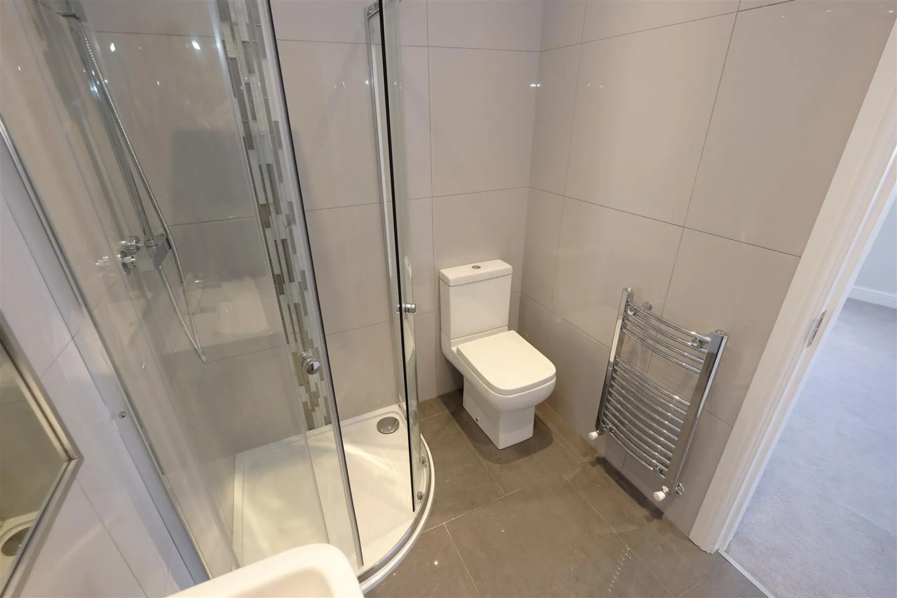 RENOVATED 1 BED - REDUCED PRICE FOR AUCTION, 1 bedroom, Flat - 30109993