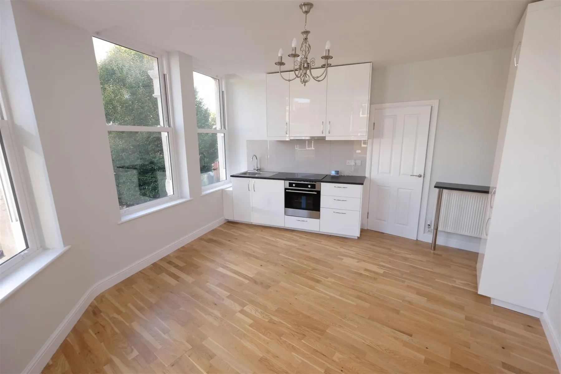 RENOVATED 3 BED FLAT - BS3, 3 bedroom, Flat - 30109991