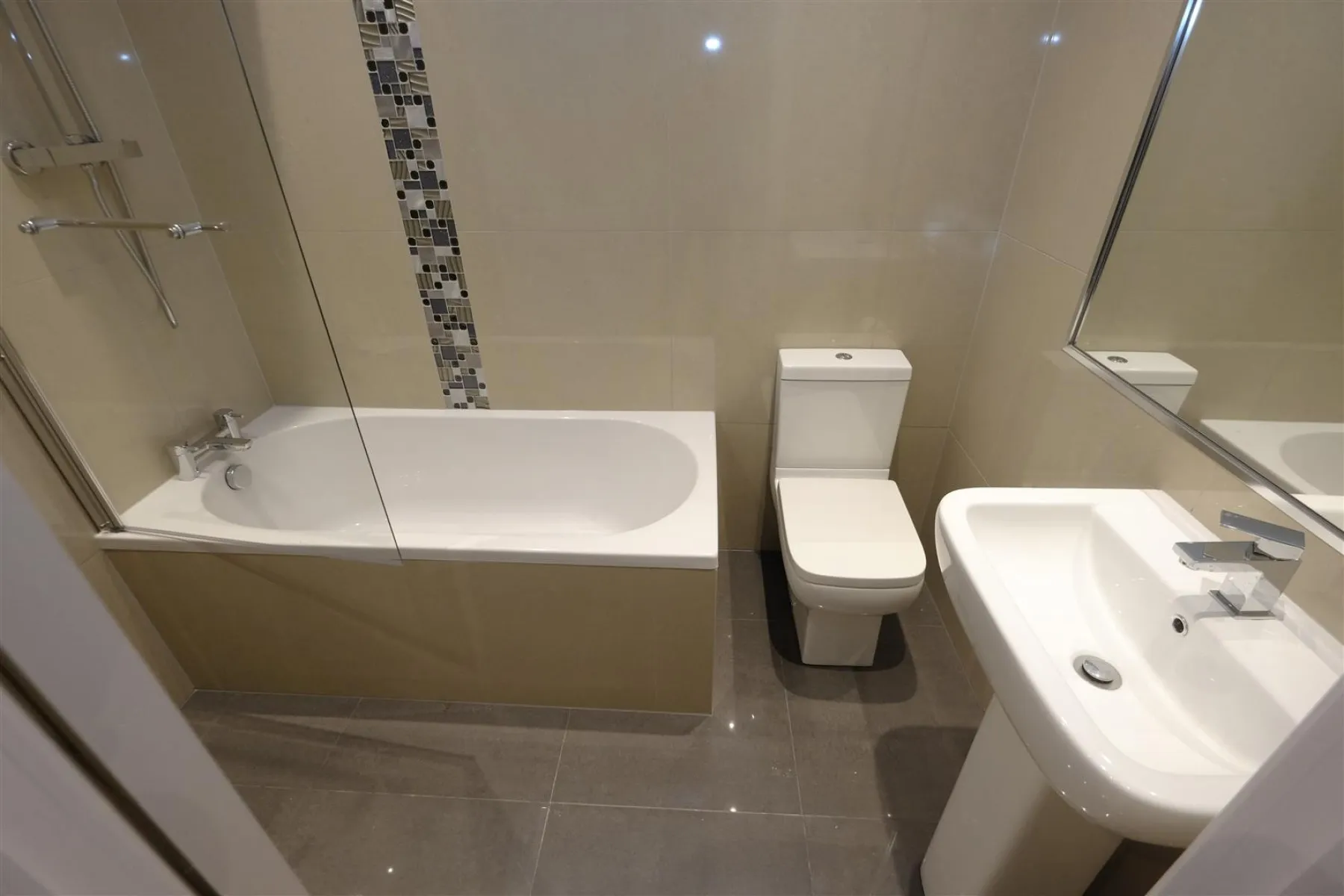 RENOVATED 3 BED FLAT - BS3, 3 bedroom, Flat - 30109991