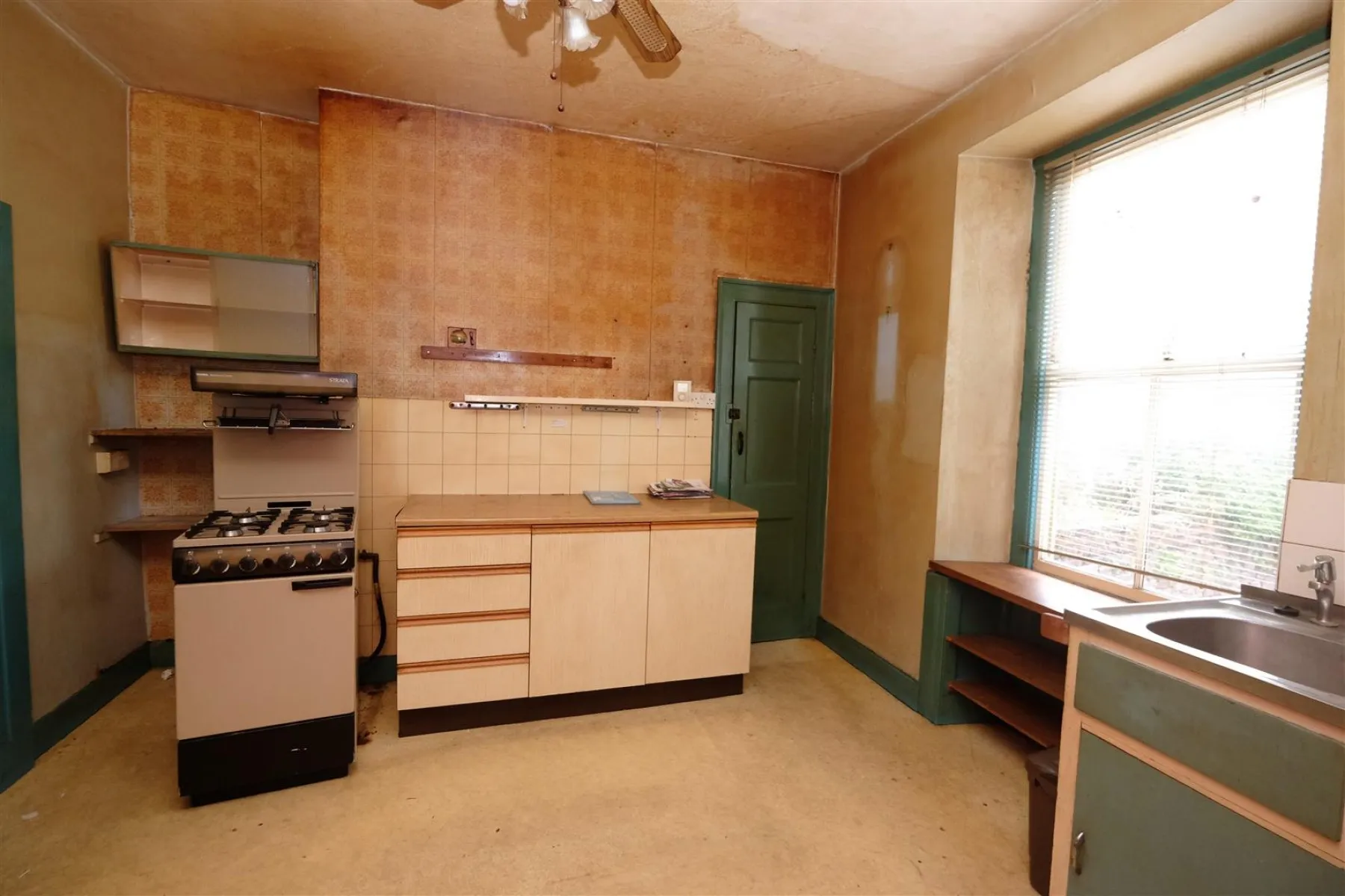 HOUSE FOR UPDATING - HOTWELLS, 4 bedroom, House - Terraced - 29368866