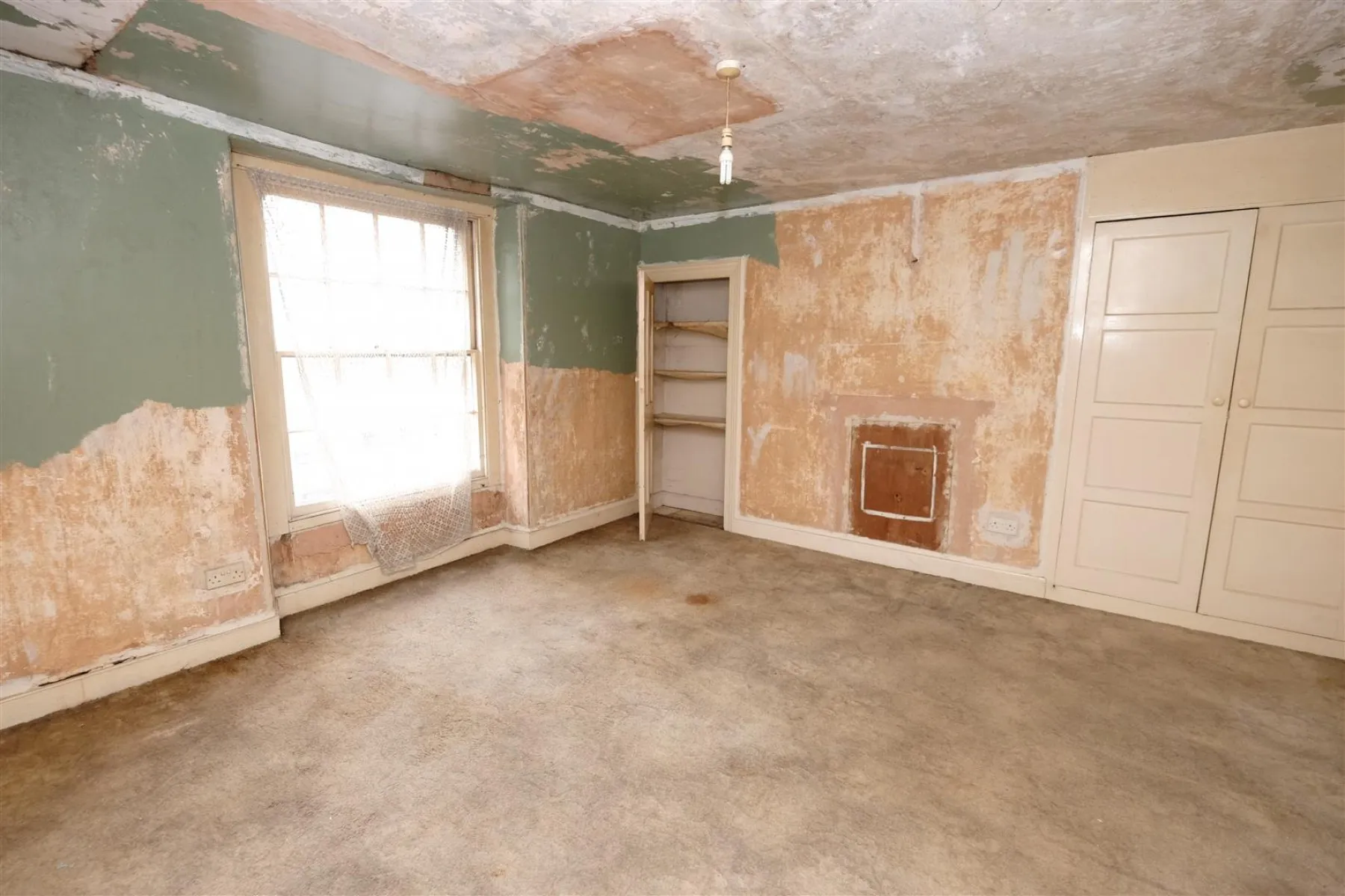 HOUSE FOR UPDATING - HOTWELLS, 4 bedroom, House - Terraced - 29368866
