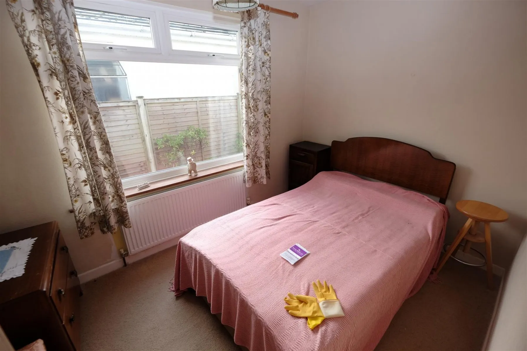 DETACHED BUNGALOW FOR UPDATING - PILL, 3 bedroom, Bungalow - Detached - 29368895