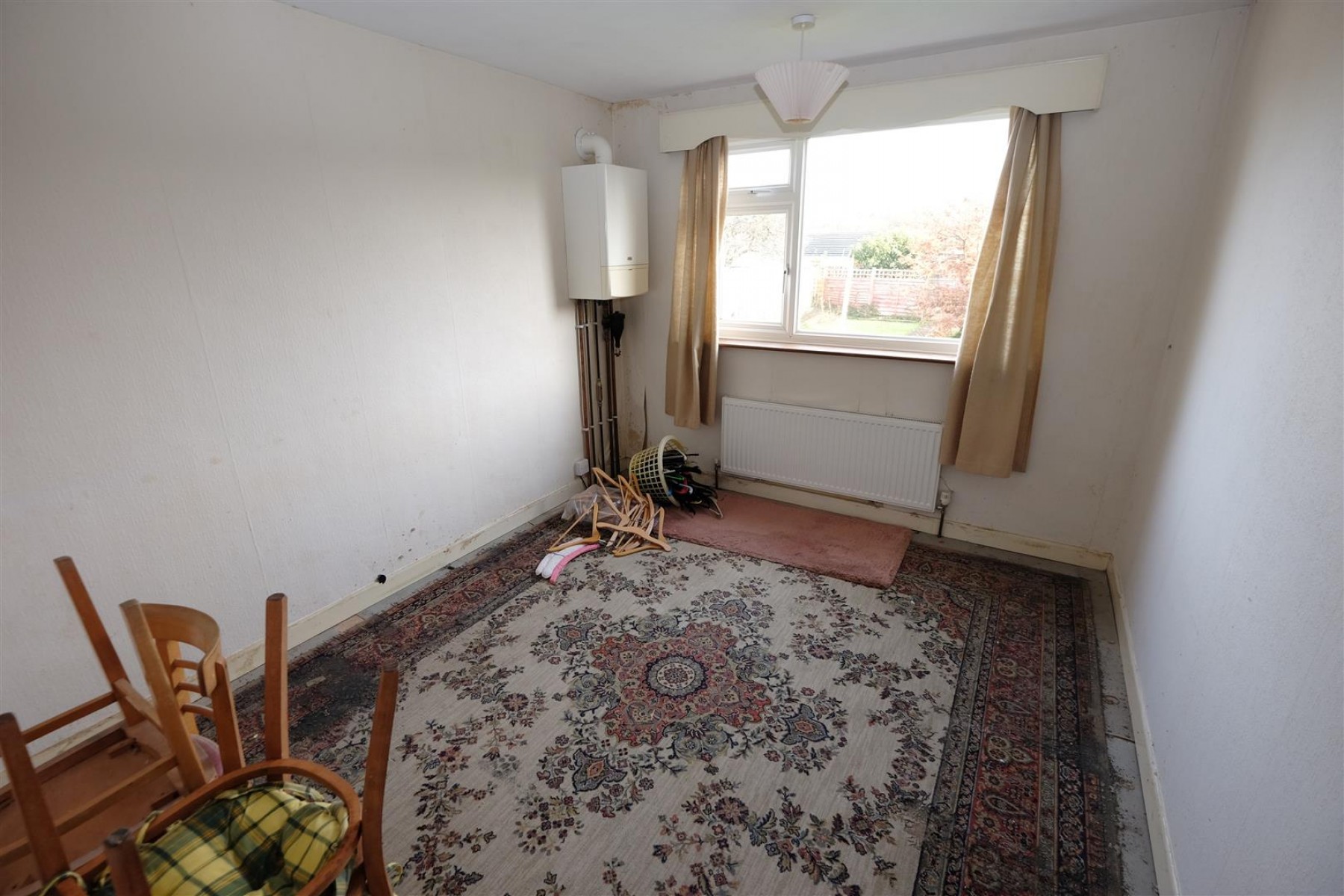 DETACHED BUNGALOW FOR UPDATING - PILL, 3 bedroom, Bungalow - Detached - 29368895