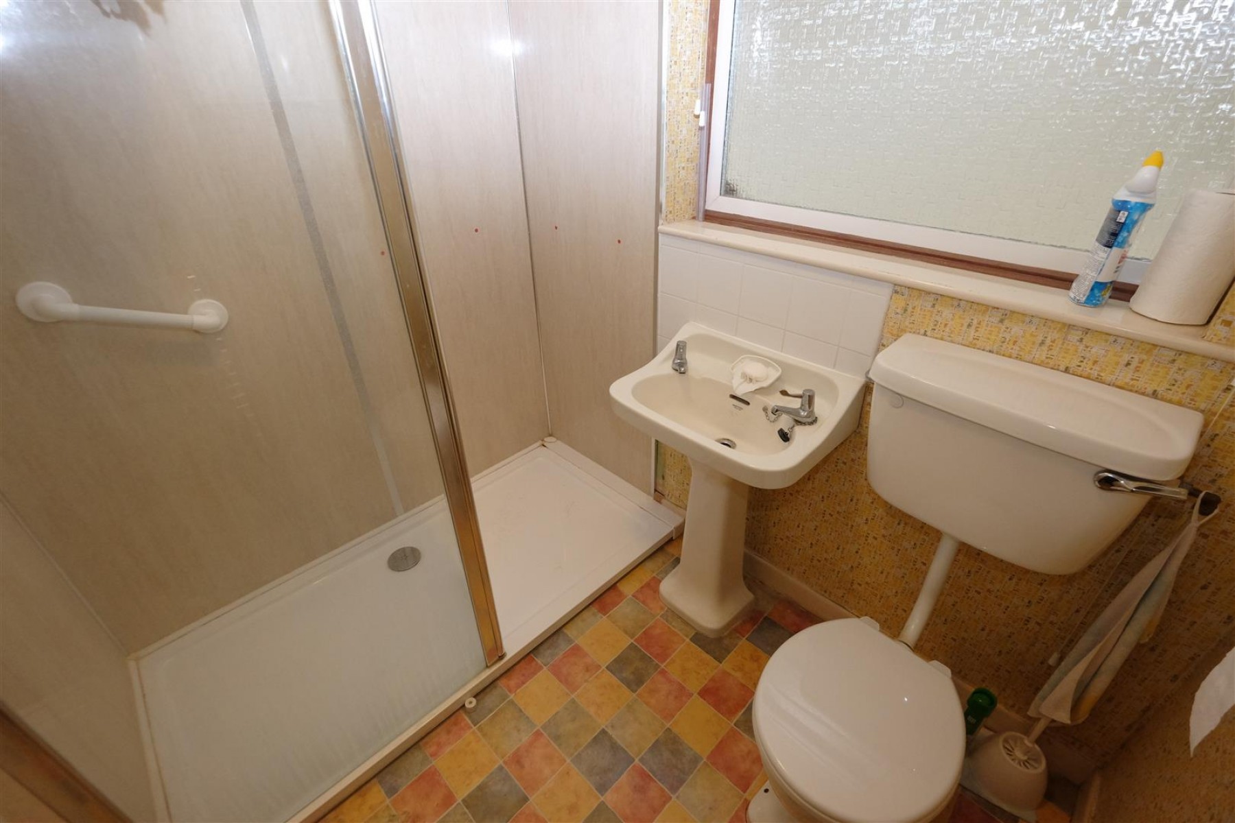 DETACHED BUNGALOW FOR UPDATING - PILL, 3 bedroom, Bungalow - Detached - 29368895
