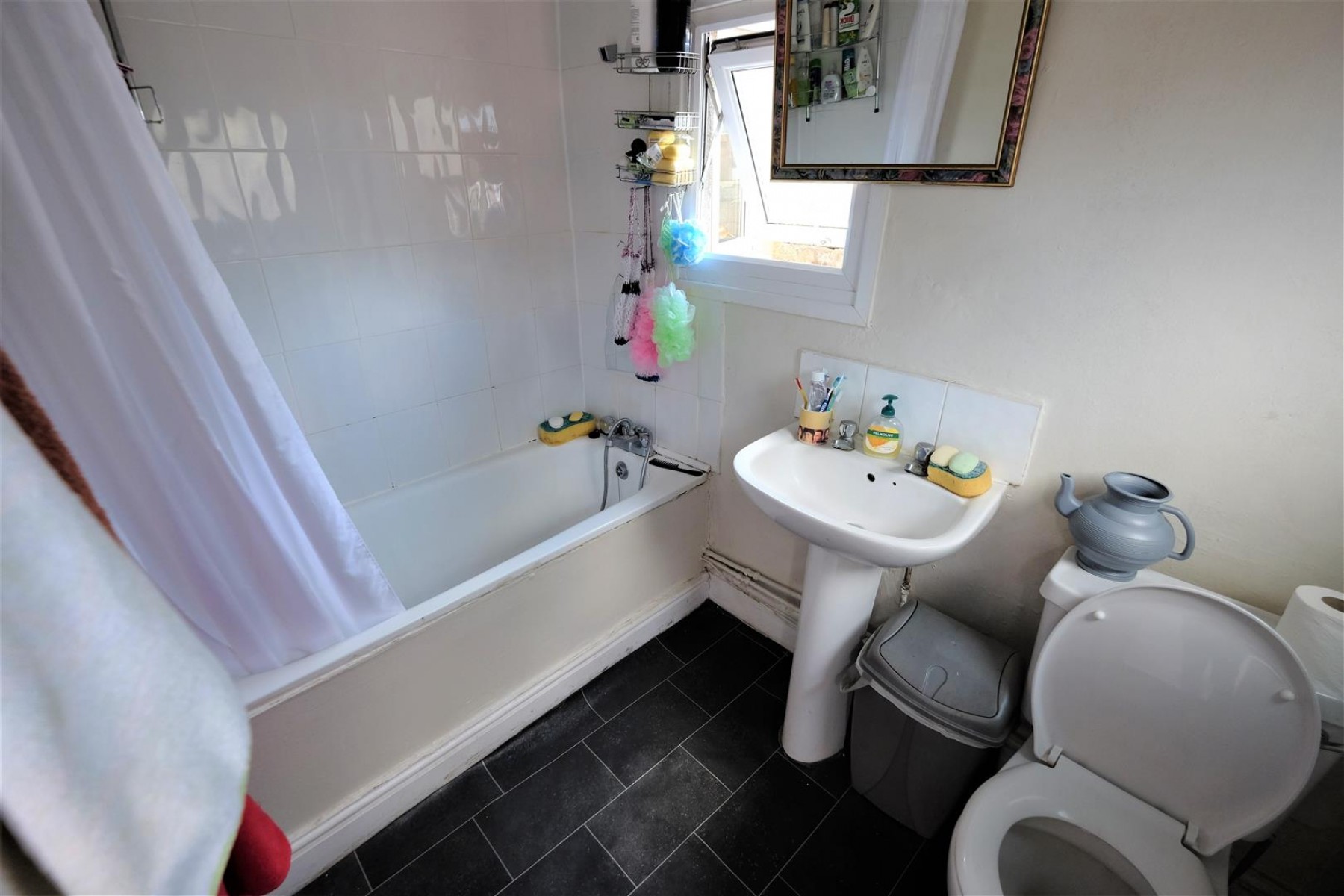 TERRACE FOR INVESTMENT / UPDATING, 3 bedroom, House - Terraced - 29737190