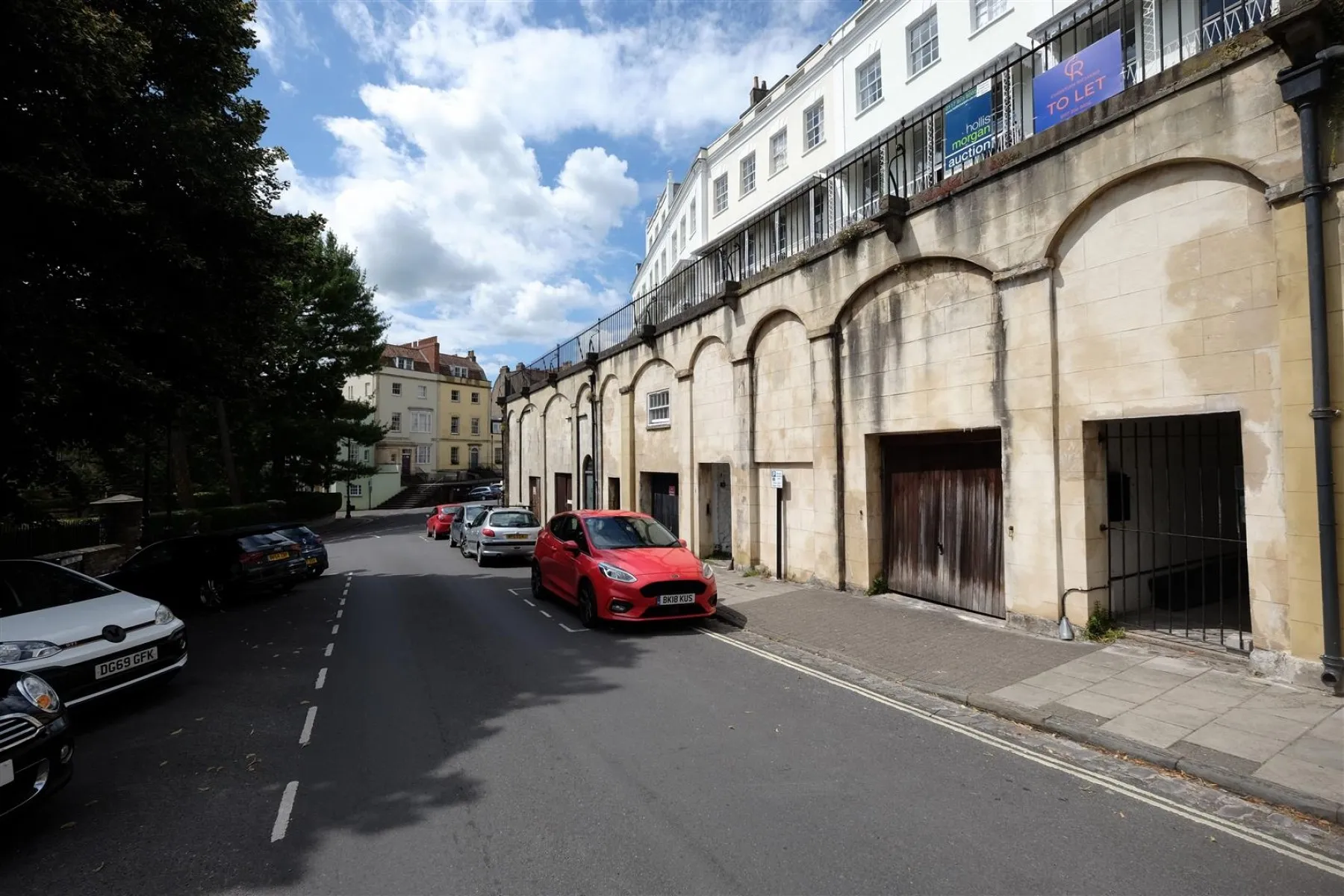 GARAGE @ ROYAL YORK CRESCENT, Garage - 29678342