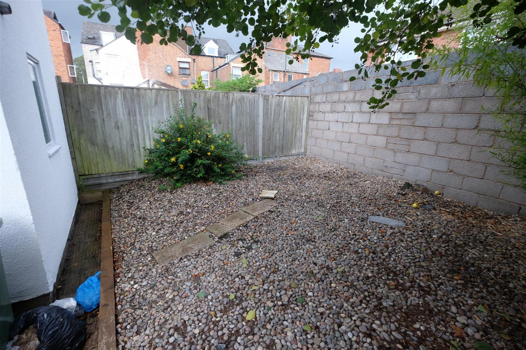 REFURBISHED BLOCK OF FLATS - GL1, 4 bedroom, House - 30952105