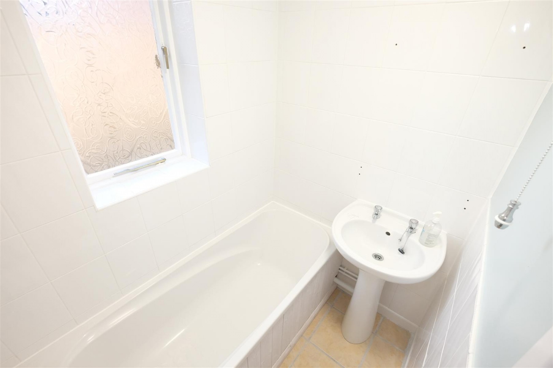 REFURBISHED BLOCK OF FLATS - GL1, 4 bedroom, House - 30952105