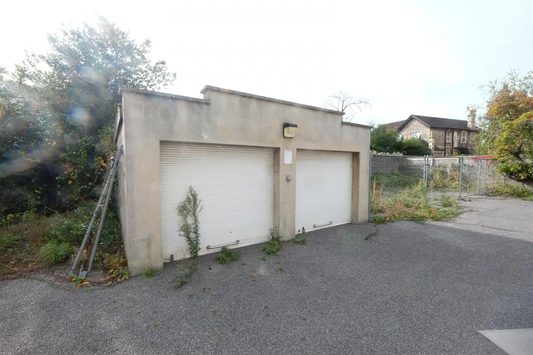 LAND & GARAGES - WSM, Garage - 31030929