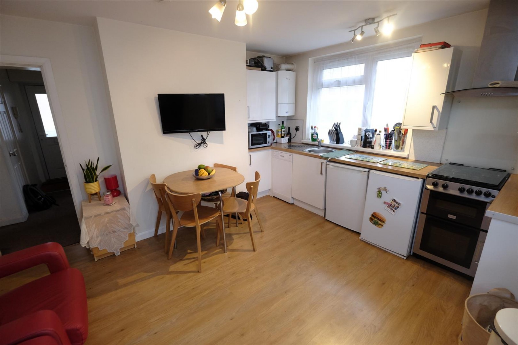 3 BED INVESTMENT - £19.5K PA, 3 bedroom, Flat - 30355524