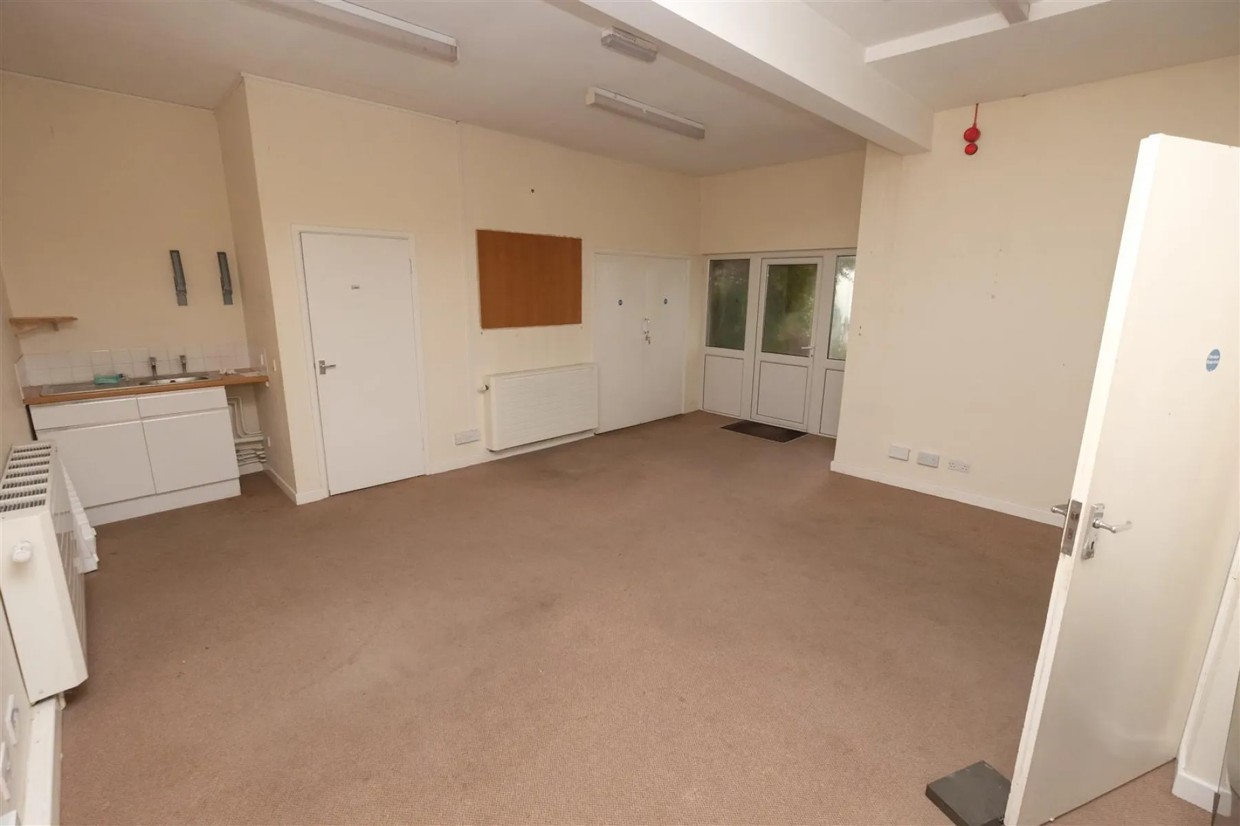 DETACHED CHAPEL WITH RESI PLANNING - WSM, 12 bedroom, Commercial - 30343061