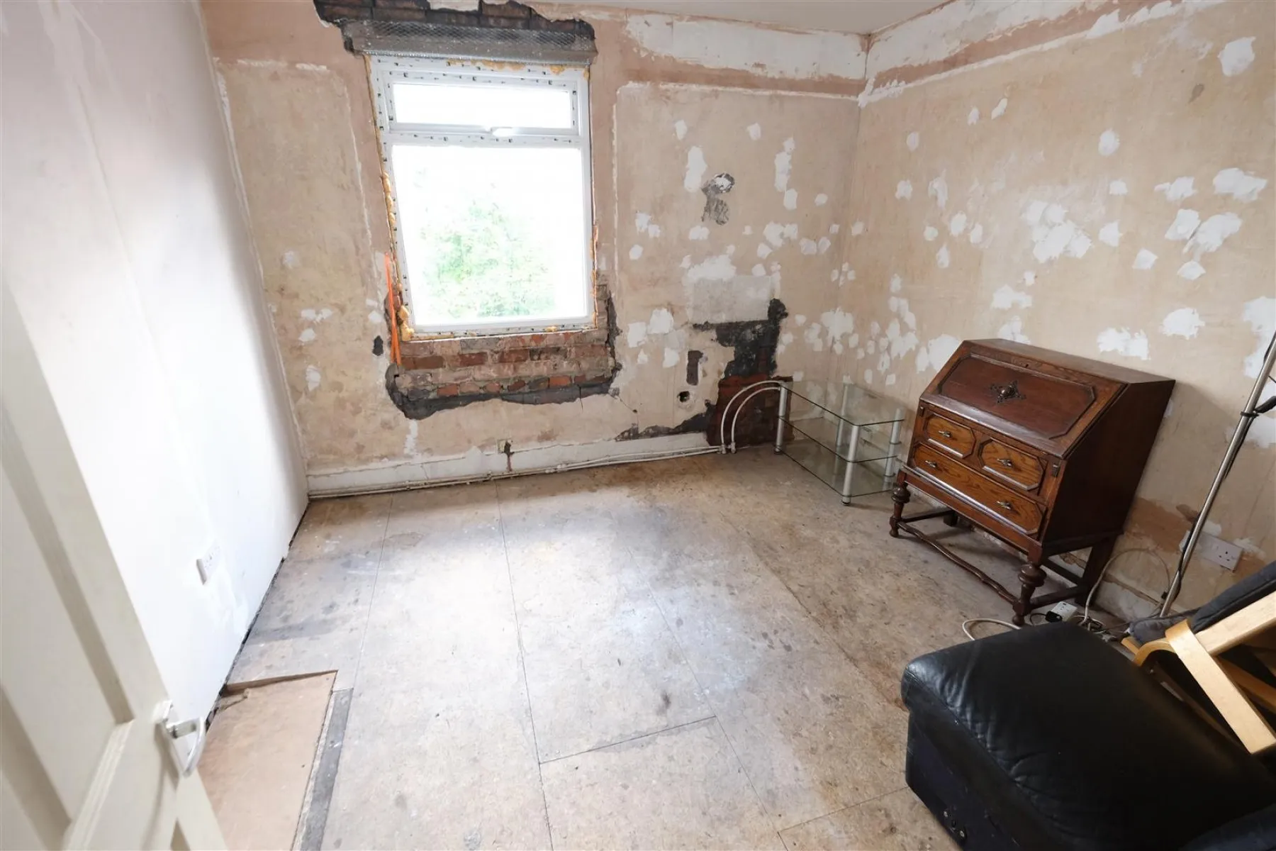 SCOPE FOR FAMILY HOME - LONG ASHTON, 4 bedroom, Commercial - 30721673