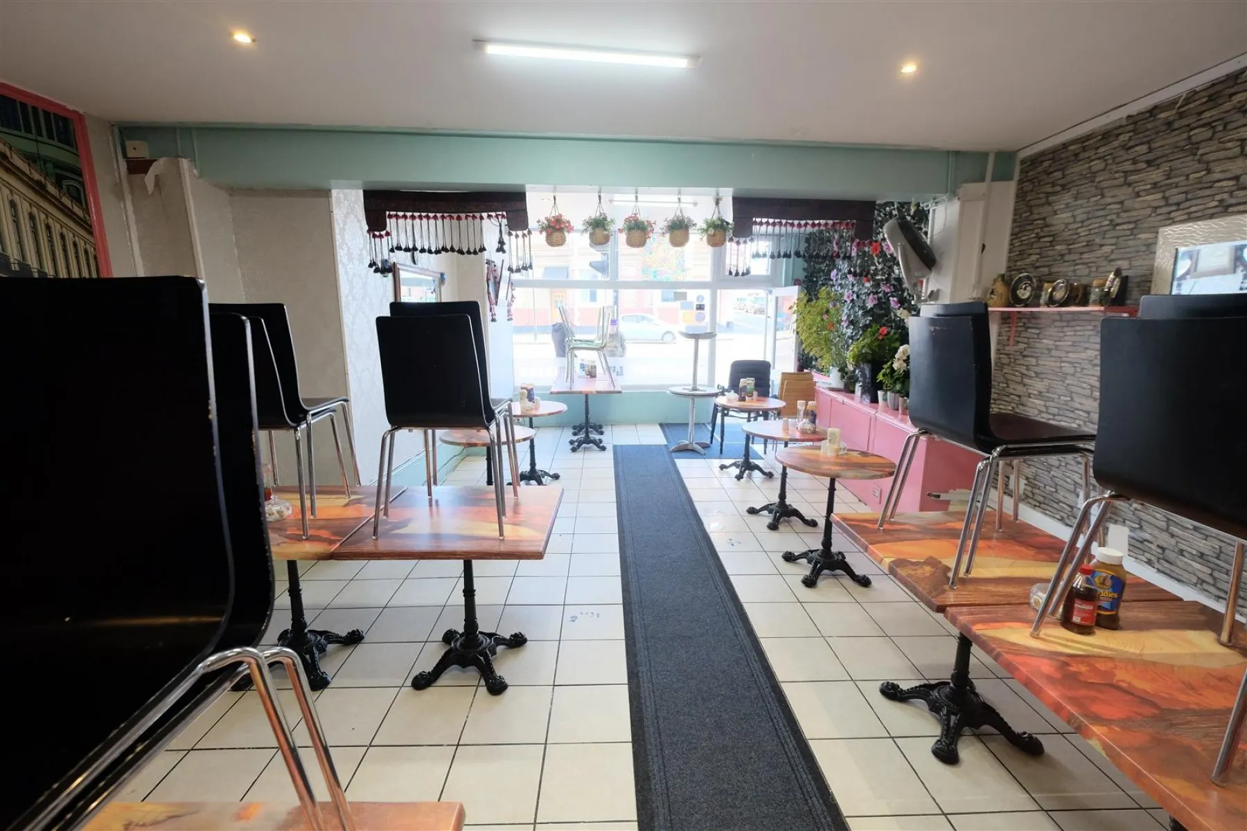 MIXED USE | £34K, 4 bedroom, Commercial - 31795376
