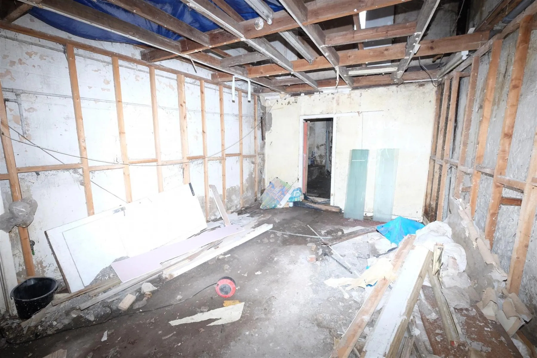 DEVELOPMENT OPPORTUNITY - TOWN CENTRE, 7 bedroom, House - 31315468