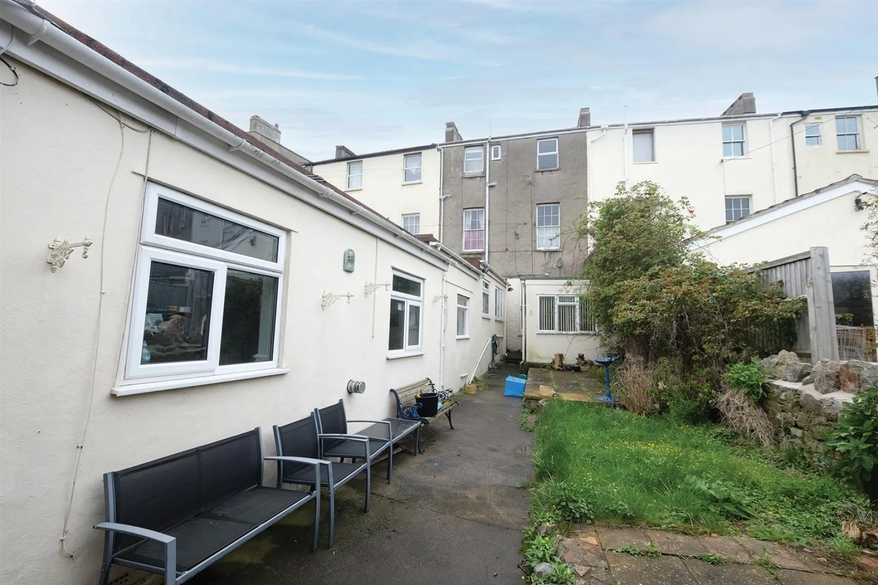 STUNNING TERRACE HOUSE - WSM, 10 bedroom, House - 31400779