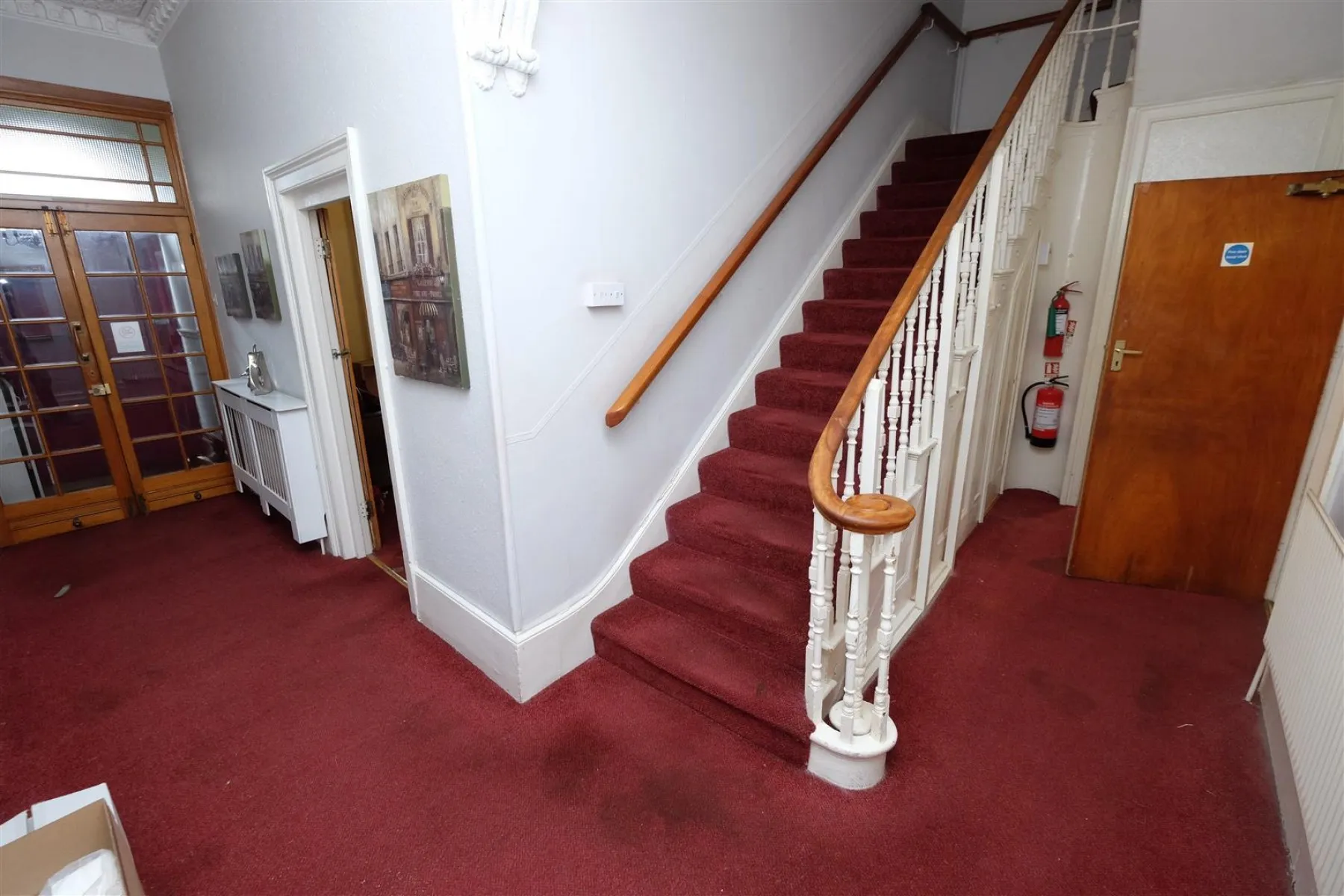 STUNNING TERRACE HOUSE - WSM, 10 bedroom, House - 31400779