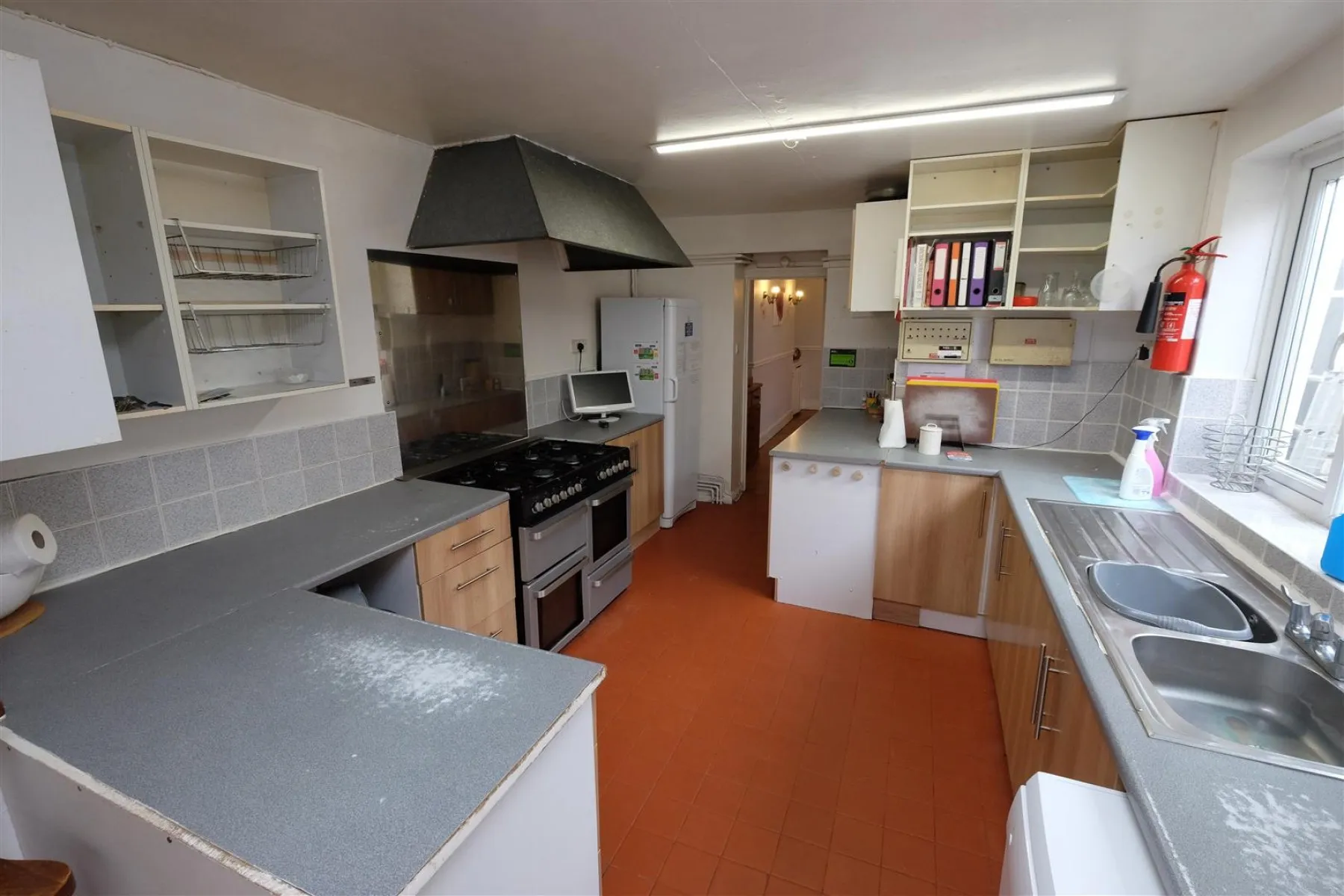 STUNNING TERRACE HOUSE - WSM, 10 bedroom, House - 31400779