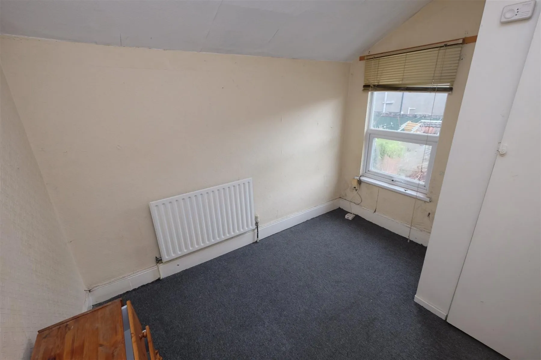 HOUSE | UPDATING | BS4, 3 bedroom, House - Terraced - 32613846