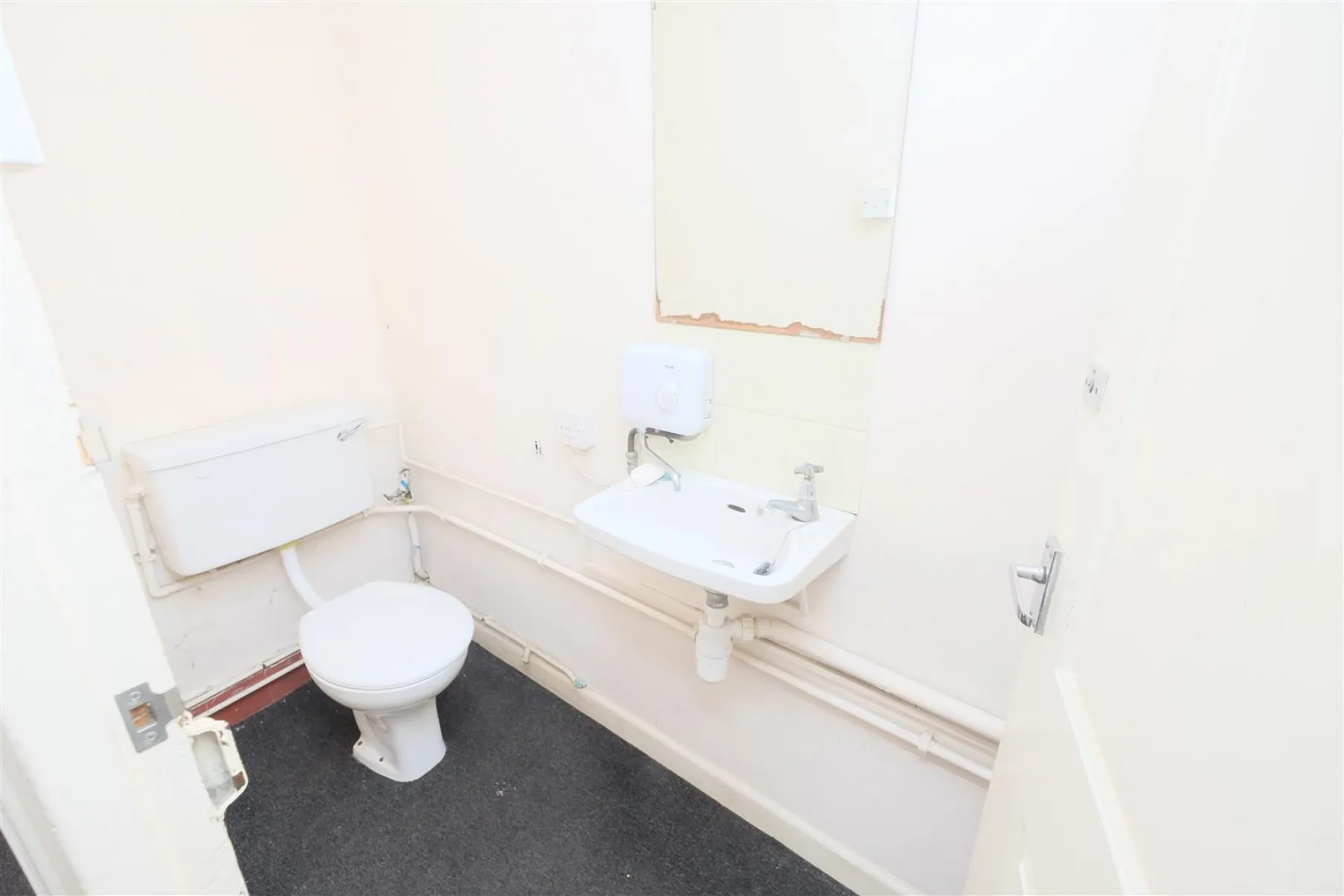 FREEHOLD | THORNBURY, Commercial - 32613774