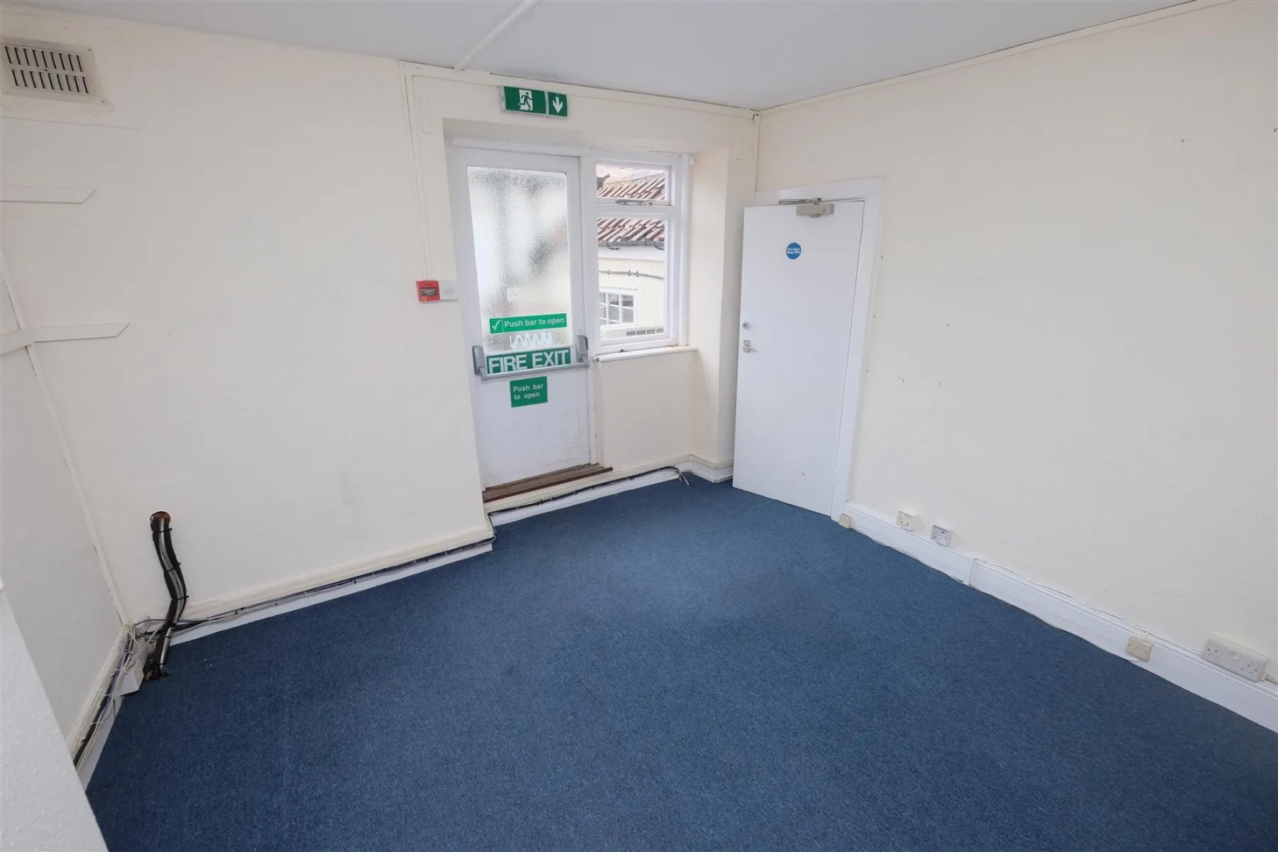 FREEHOLD | THORNBURY, Commercial - 32613774