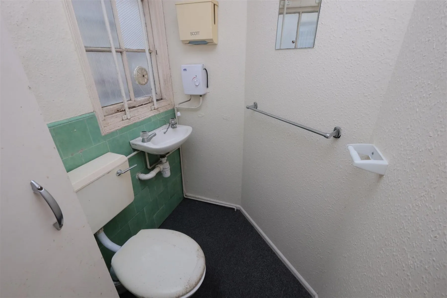 FREEHOLD | THORNBURY, Commercial - 32613774