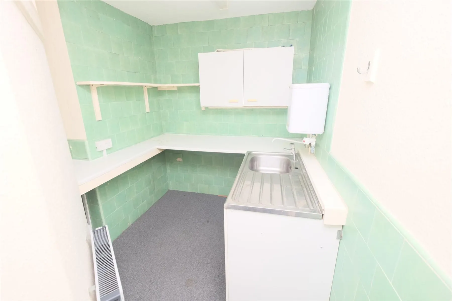 FREEHOLD | THORNBURY, Commercial - 32613774