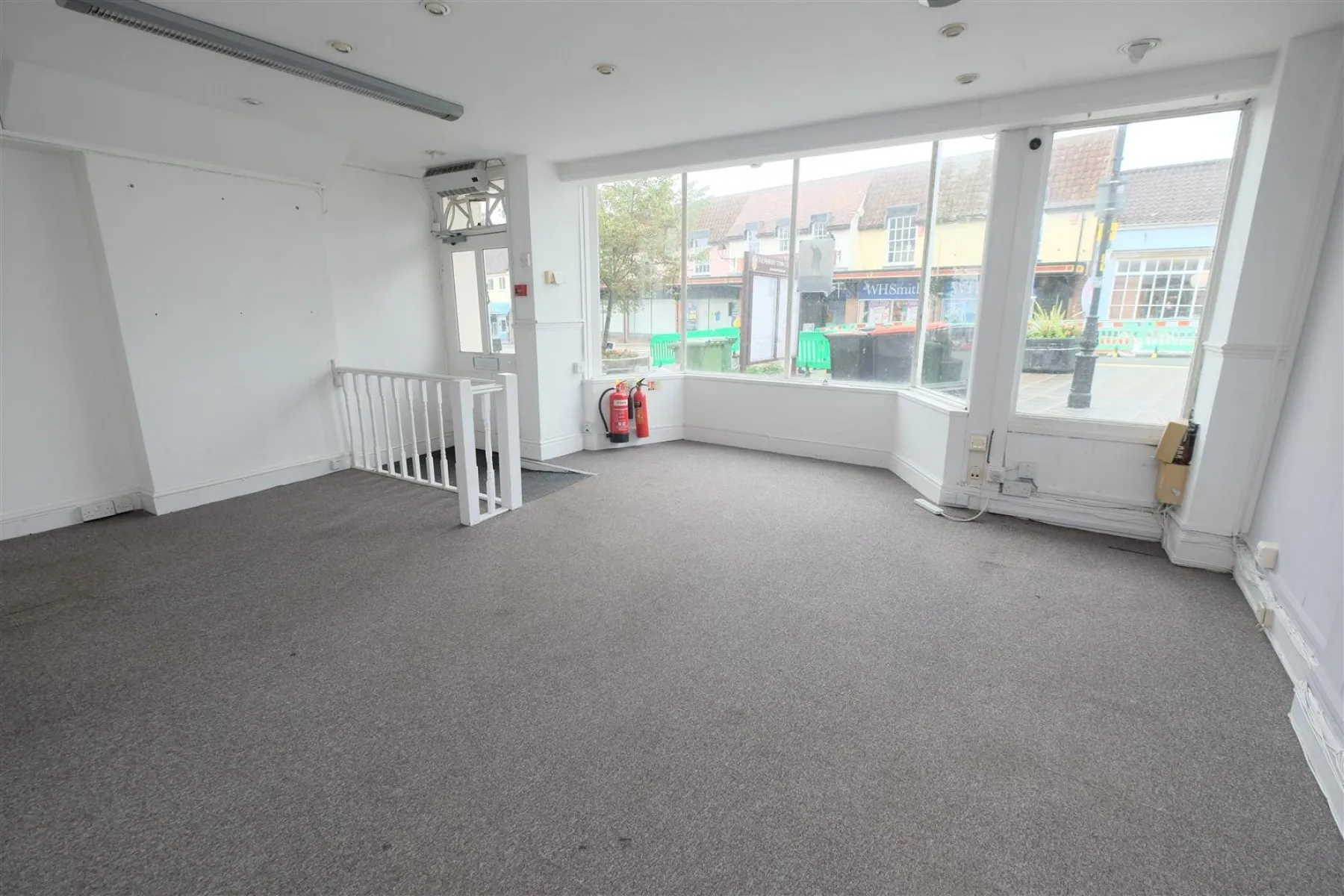 FREEHOLD | THORNBURY, Commercial - 32613774