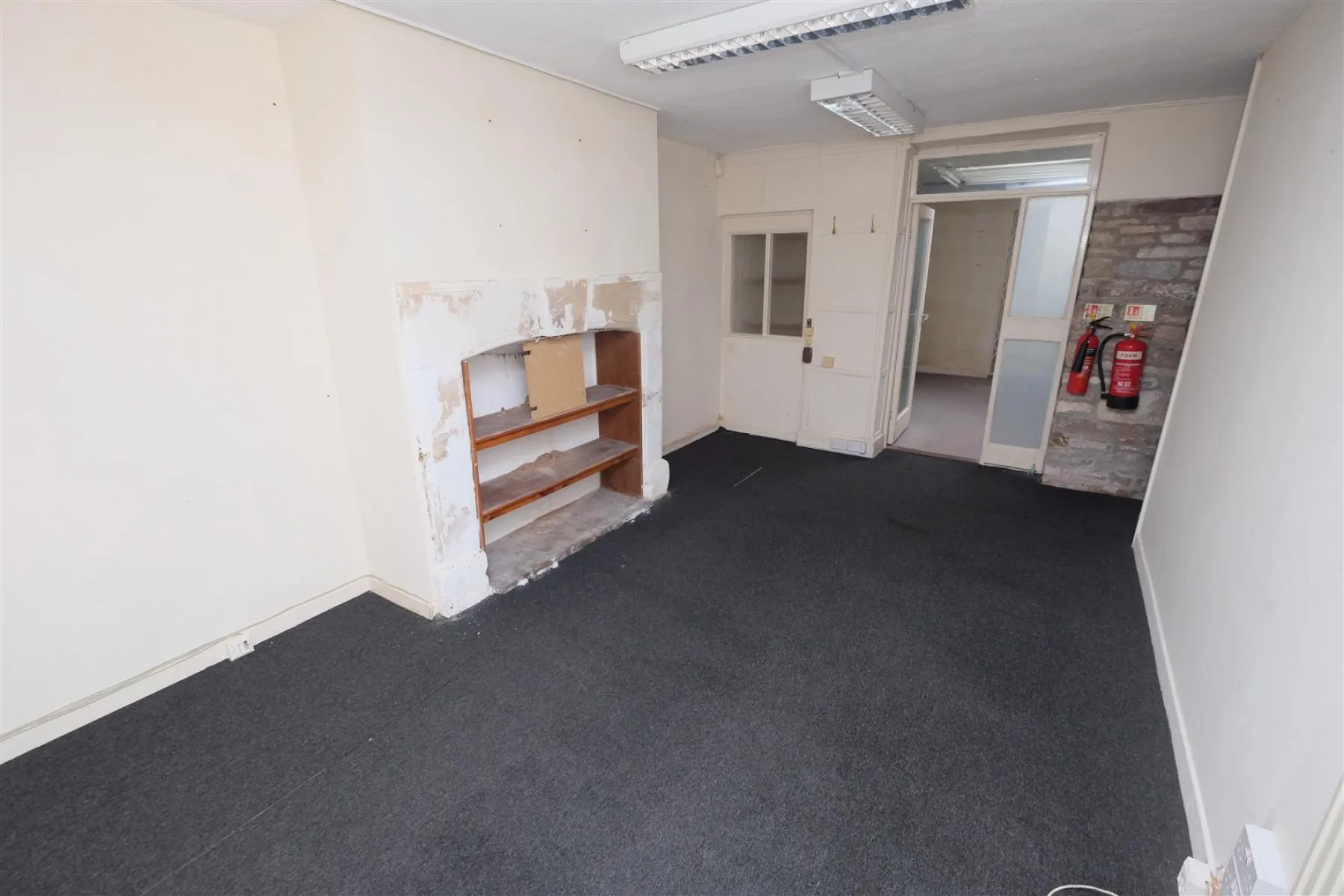 FREEHOLD | THORNBURY, Commercial - 32613774