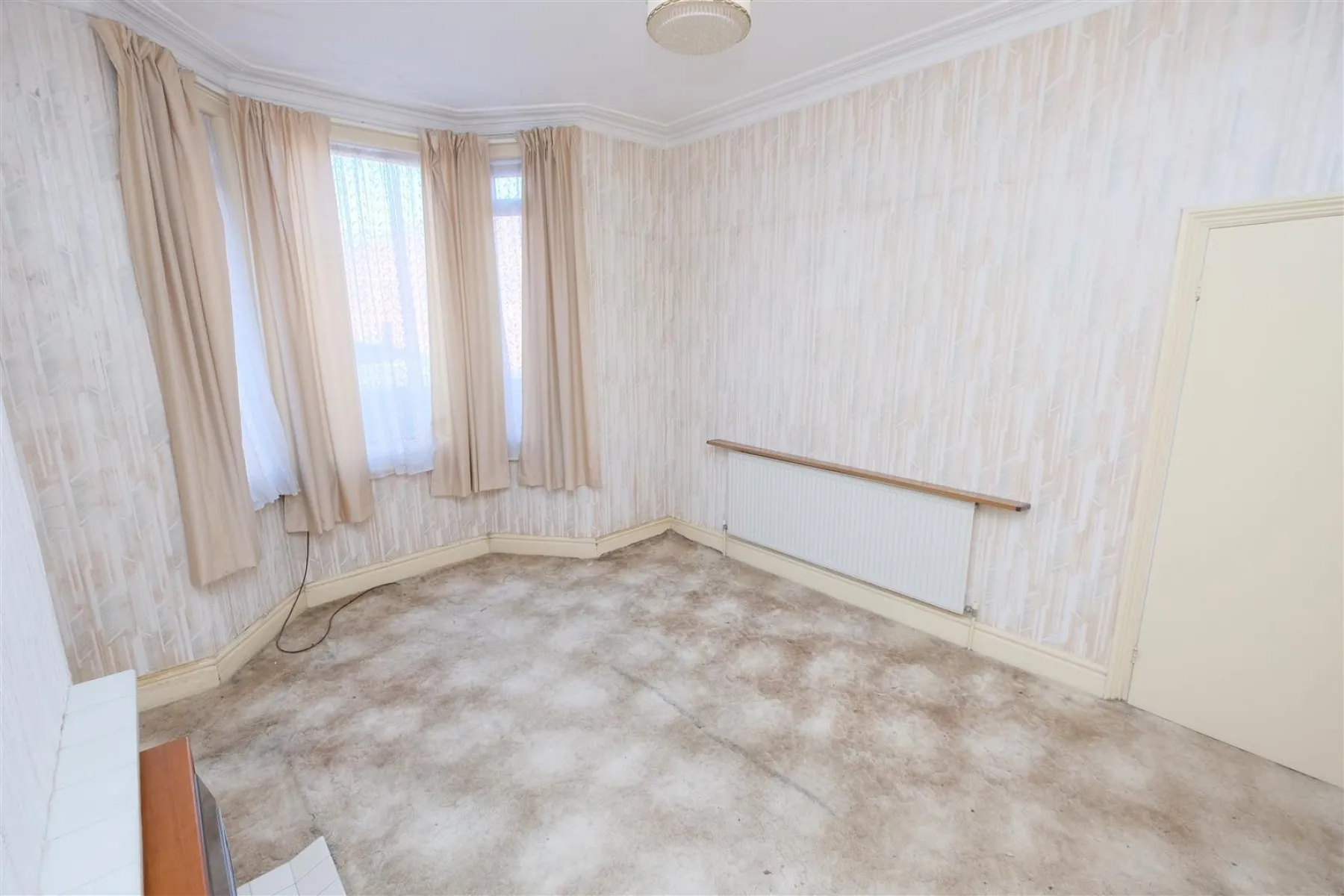 HOUSE | UPDATING | BISHOPSTON, 2 bedroom, House - Terraced - 32730596