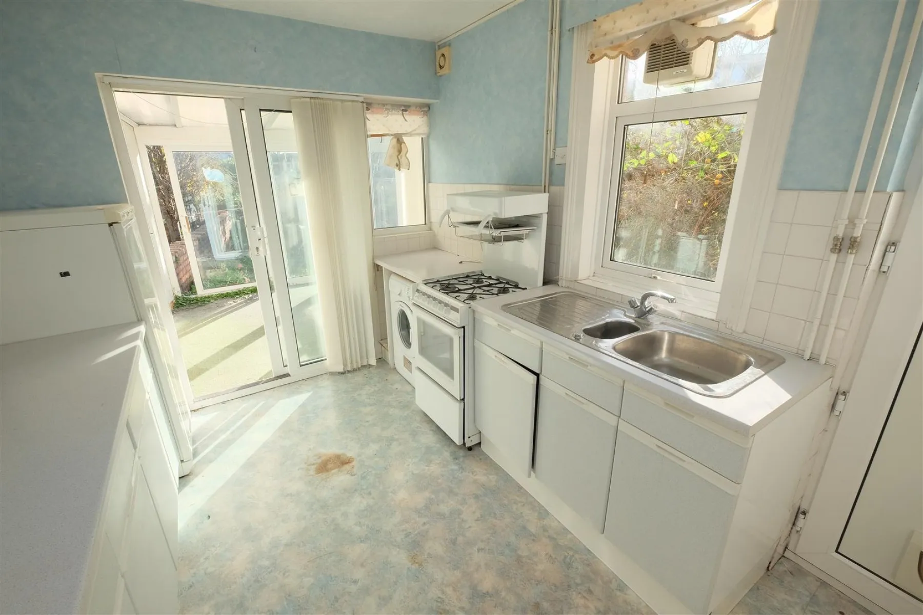 HOUSE | UPDATING | BISHOPSTON, 2 bedroom, House - Terraced - 32730596
