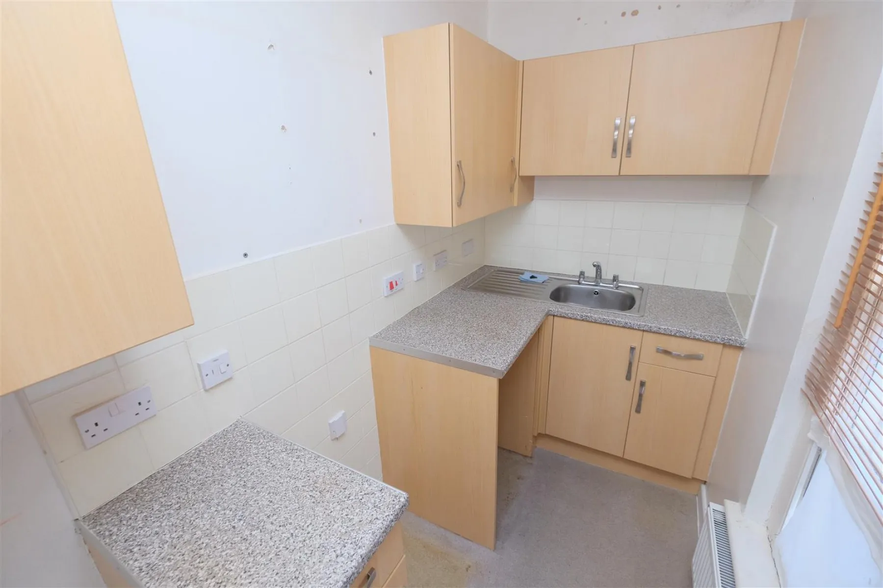 HALL FLOOR FLAT | BS6, 1 bedroom, Flat - 32694694
