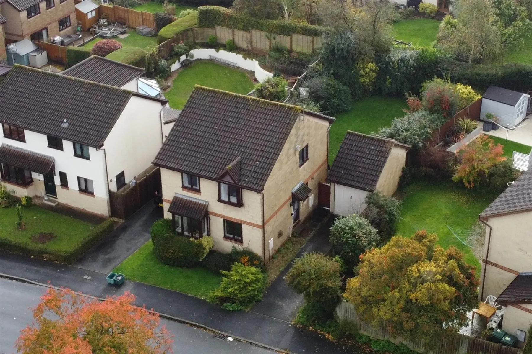 DETACHED | UPDATING | NAILSEA, 4 bedroom, House - Detached - 32700009