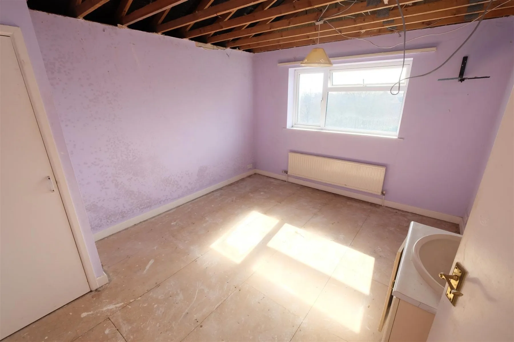 DETACHED | UPDATING | KINGSWOOD, 3 bedroom, House - Detached - 32219681