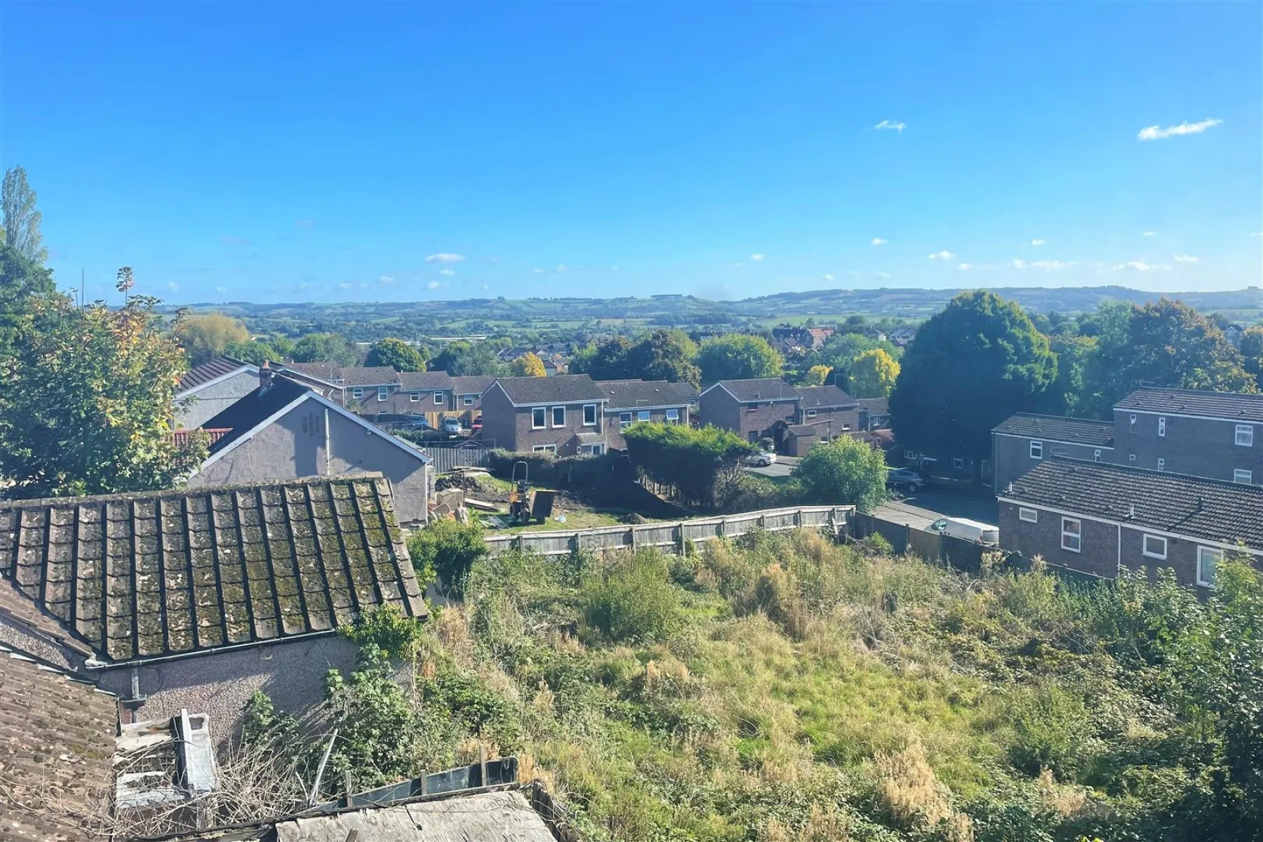 DETACHED | UPDATING | KINGSWOOD, 3 bedroom, House - Detached - 32219681