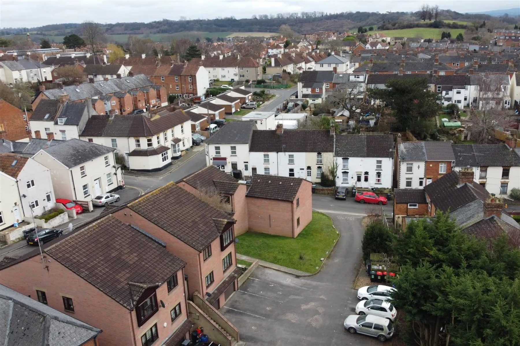 FLAT | UPDATING | YEOVIL, 1 bedroom, Flat - 32435951