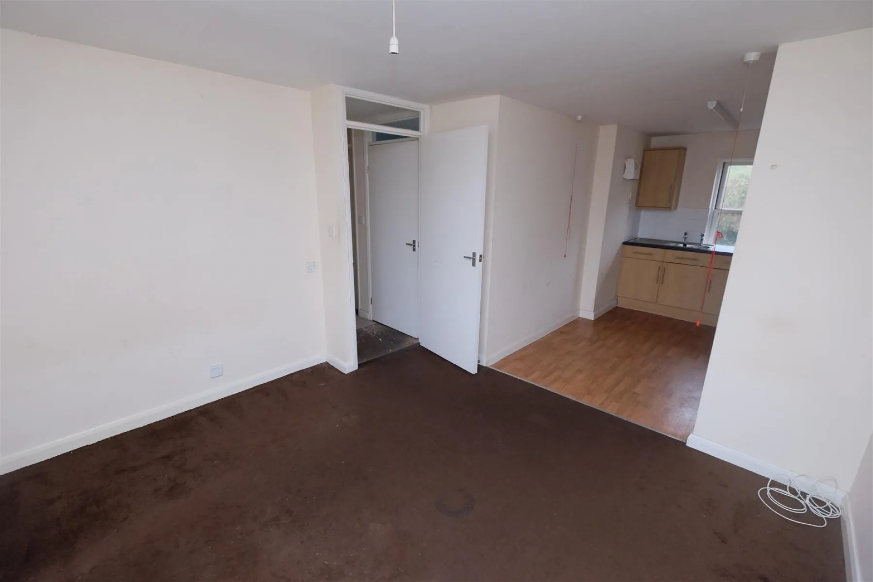 FLAT | UPDATING | BS6, 1 bedroom, Flat - 32227010